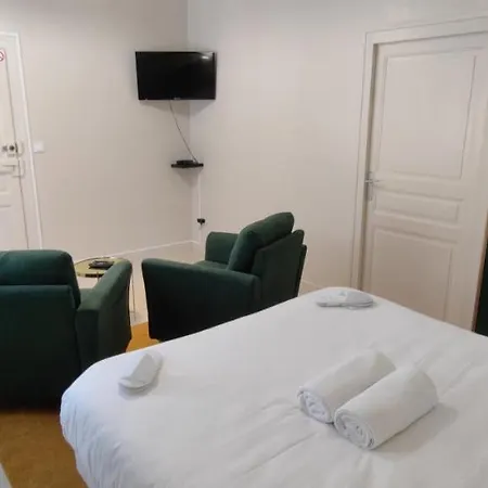 Guest Location Lägenhet Néris-les-Bains