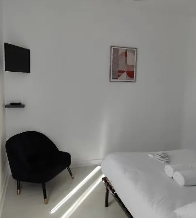 Guest Location * Néris-les-Bains